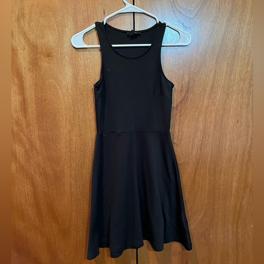 LITTLE BLACK DRESS